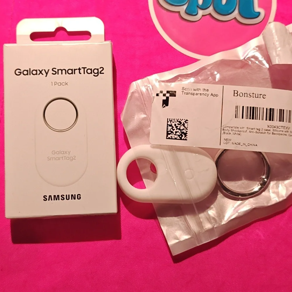 Smart Tag 2 New In Box With New Cases And Rings - Picture 2 of 4